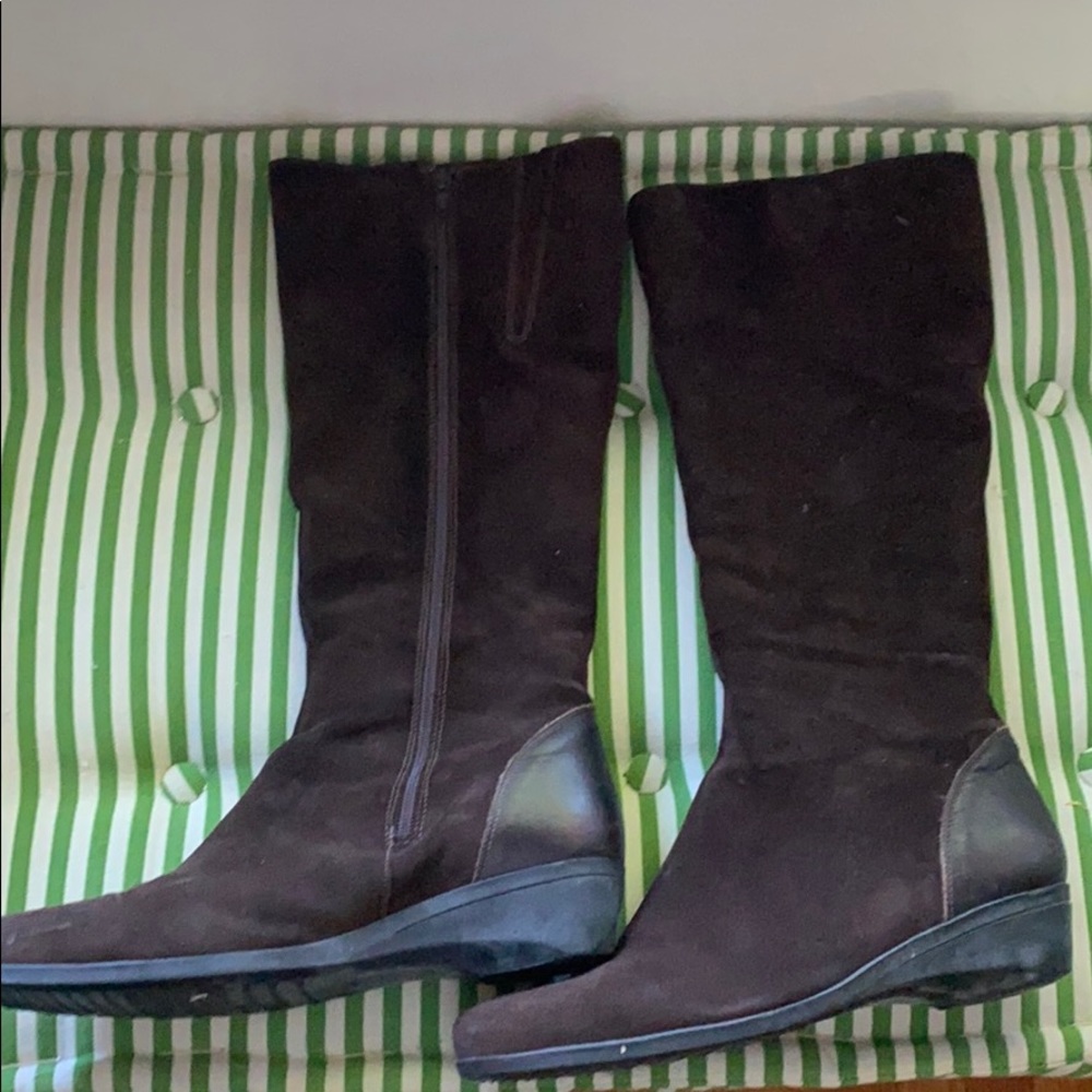 GUC La Canadienne brown suede waterproof boots